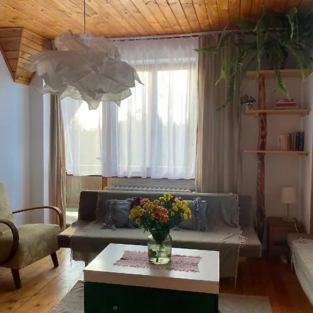 Cosy Mountain By The Pond Penzion *