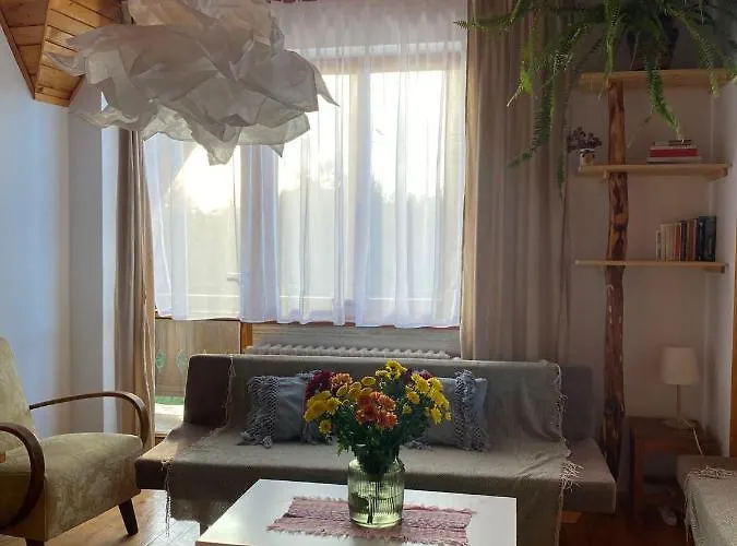 Cosy Mountain By The Pond Pensionat *